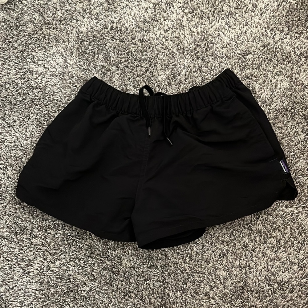 Patagonia Women’s Barely Baggies 2.5”